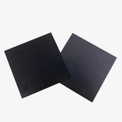 Пластинка с ЧПУ на заказ Обработка из углеродного волокна с 3K Twill Plain Design и технологией прессы
